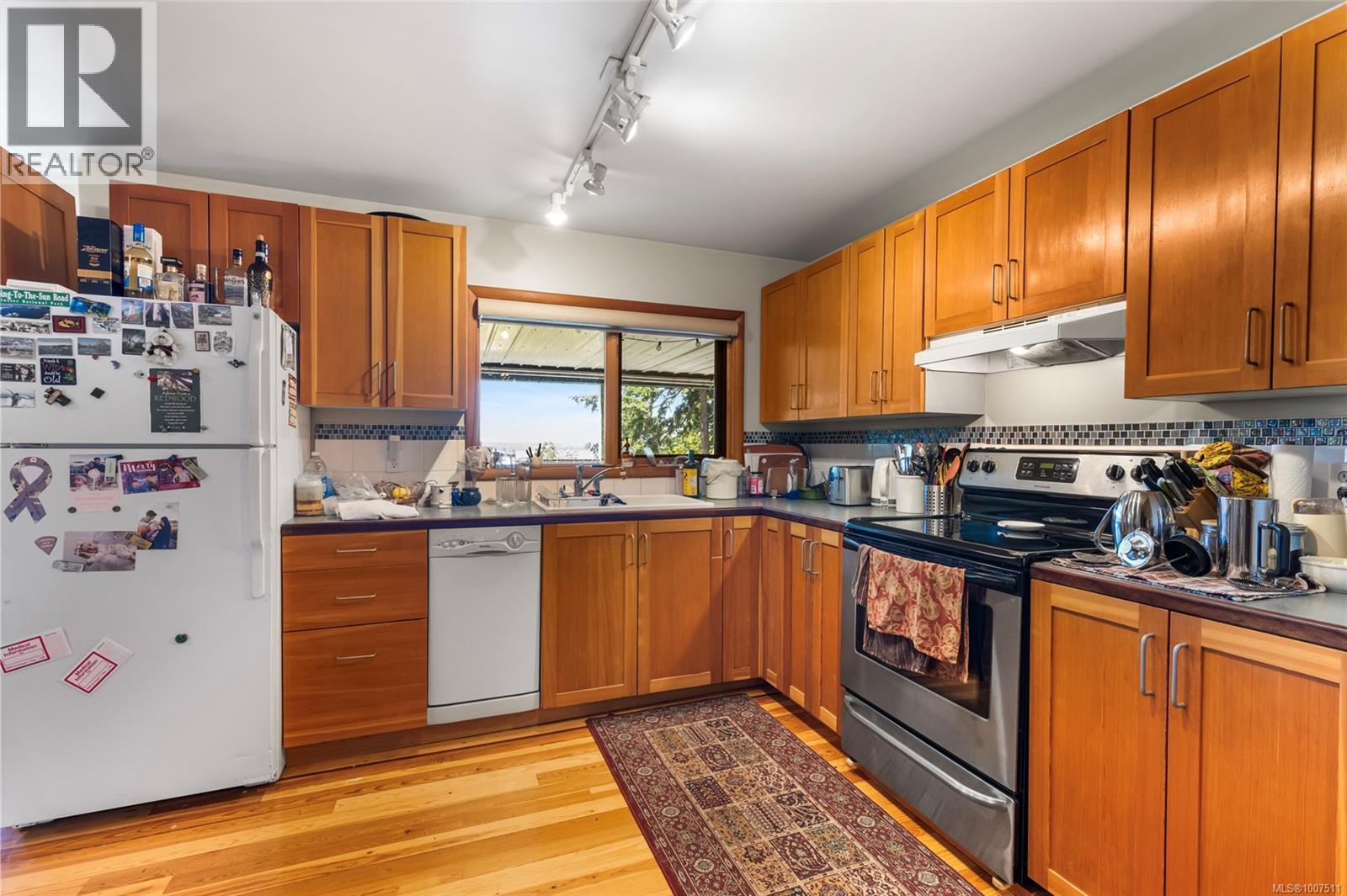 3705 Signal Hill Rd, Pender Island