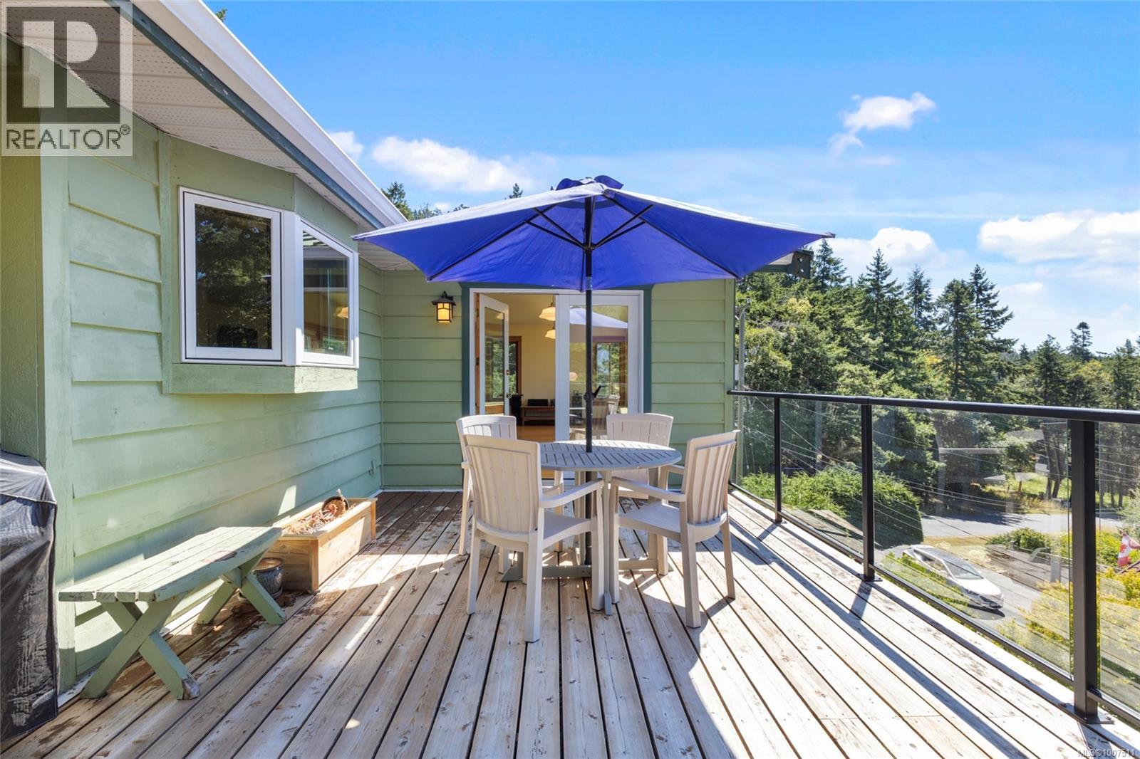 3705 Signal Hill Rd, Pender Island