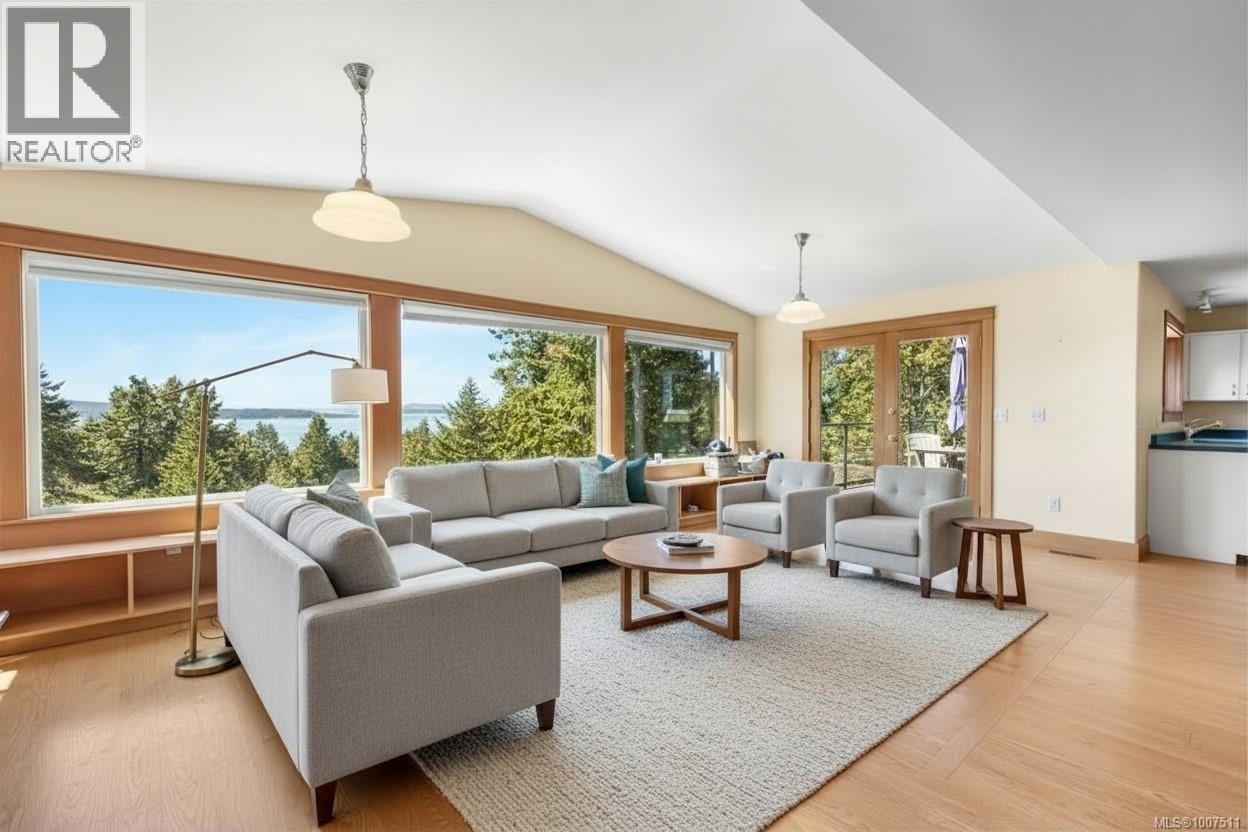 3705 Signal Hill Rd, Pender Island