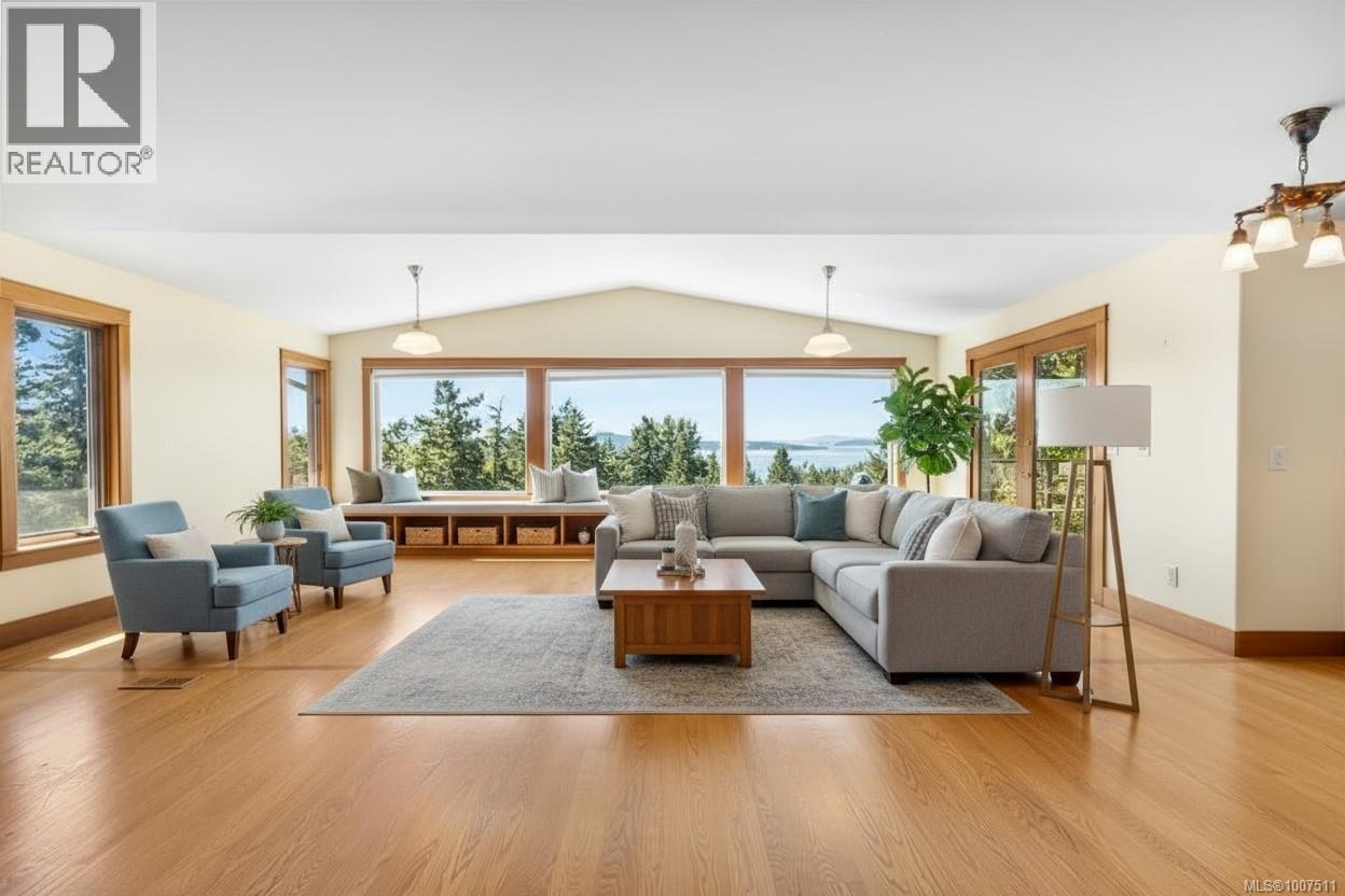 3705 Signal Hill Rd, Pender Island