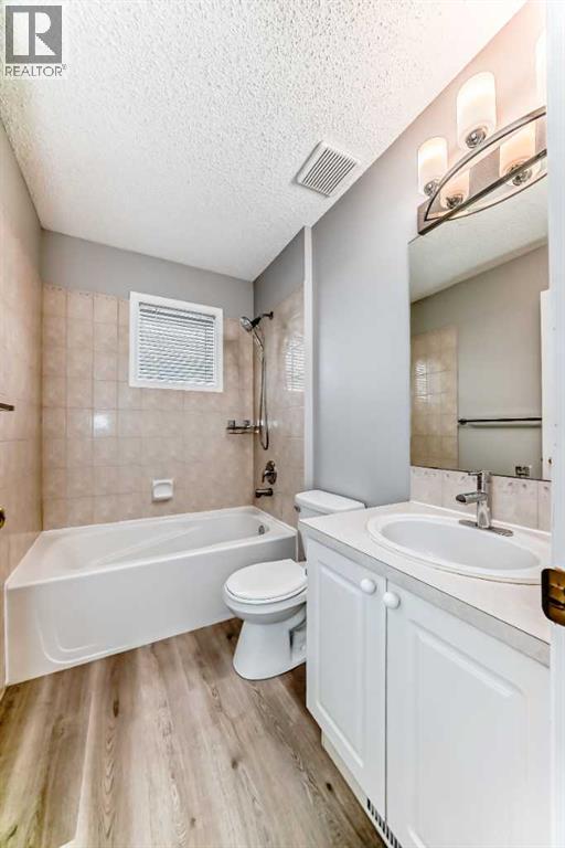 Single Family House for Sale in  Harvest Gold Place NE Harvest Hills Calgary 