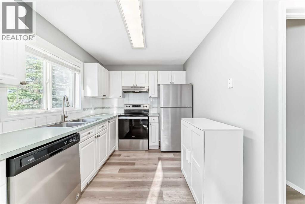 Single Family House for Sale in  Harvest Gold Place NE Harvest Hills Calgary 