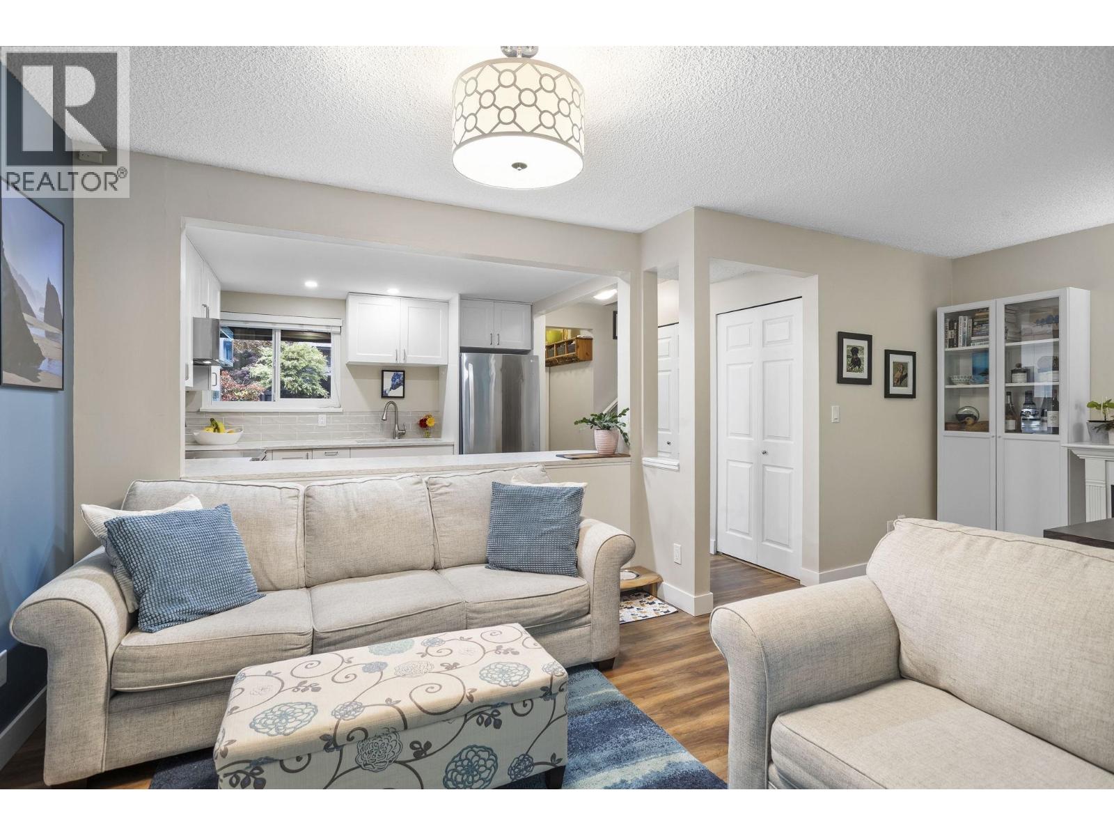 890 CUNNINGHAM LANE, Port Moody