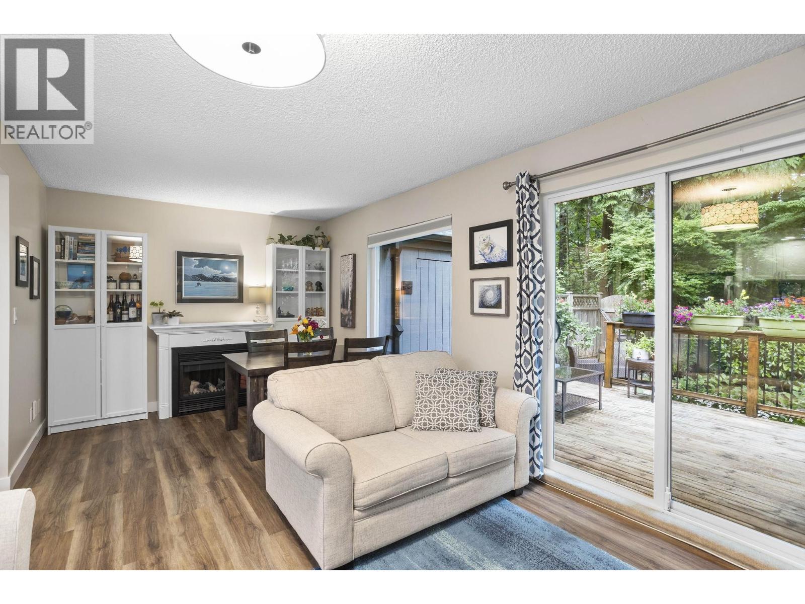 890 CUNNINGHAM LANE, Port Moody