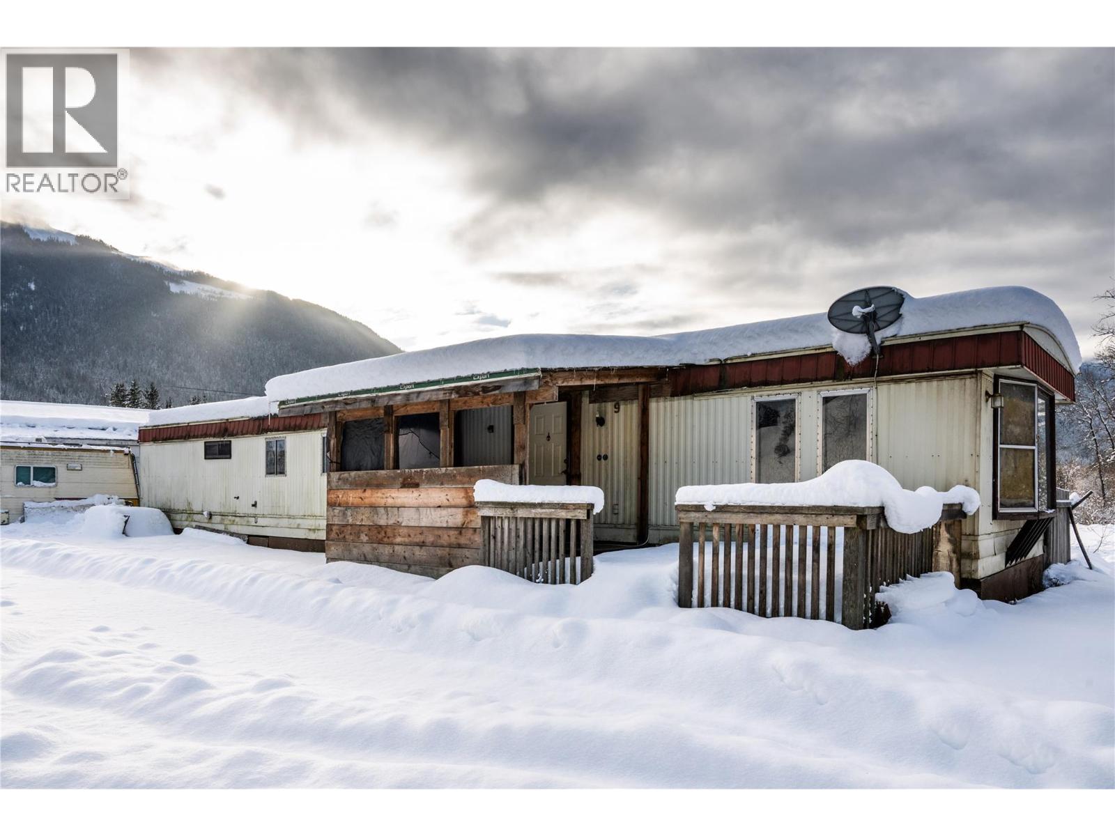  3643 Malakwa Road, Malakwa