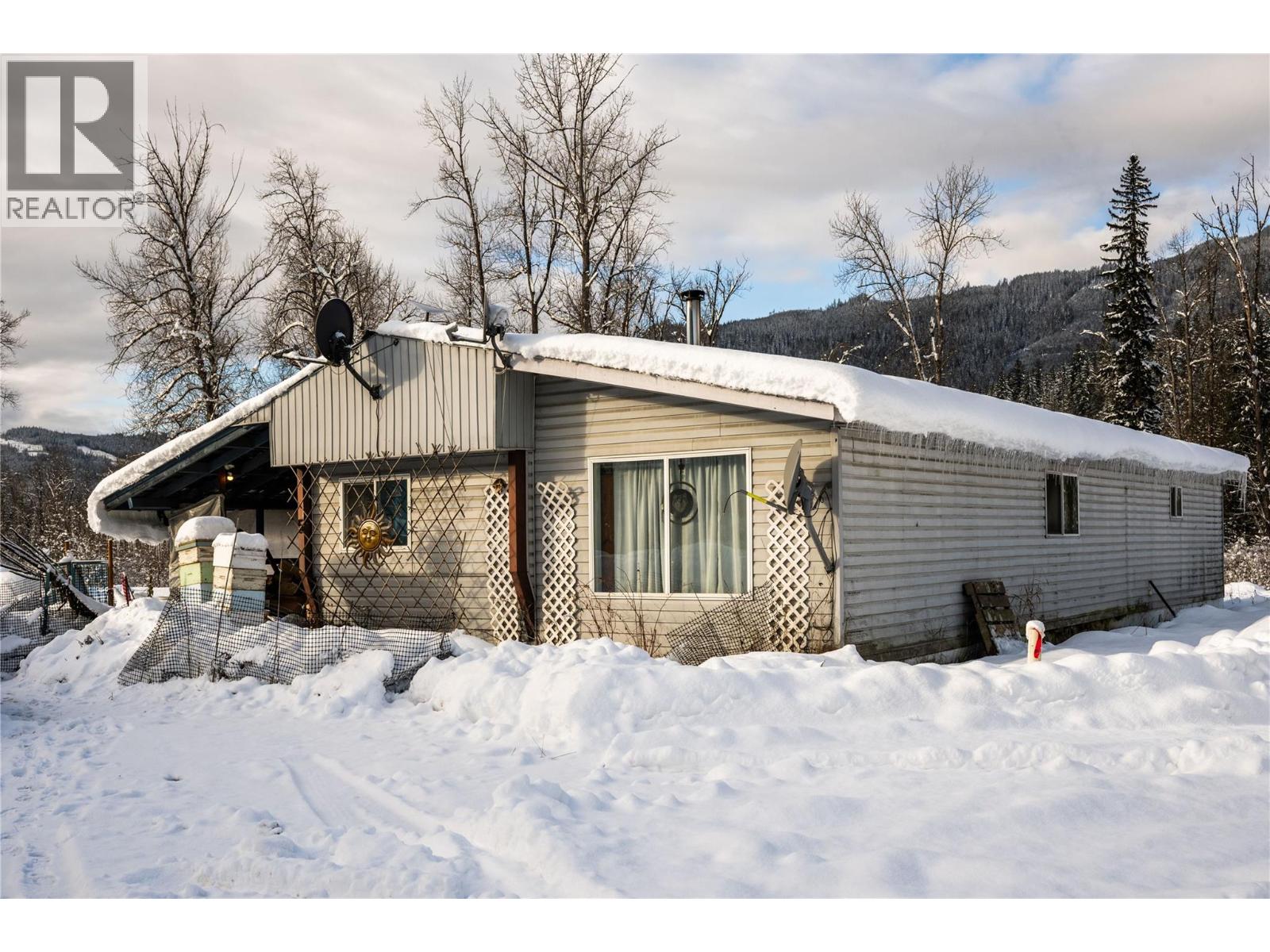  3643 Malakwa Road, Malakwa