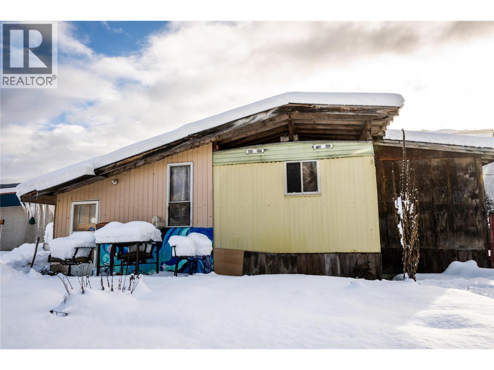  3643 Malakwa Road, Malakwa