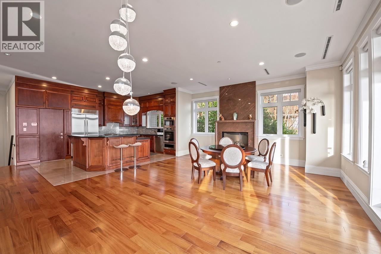 2420 HALSTON COURT, West Vancouver