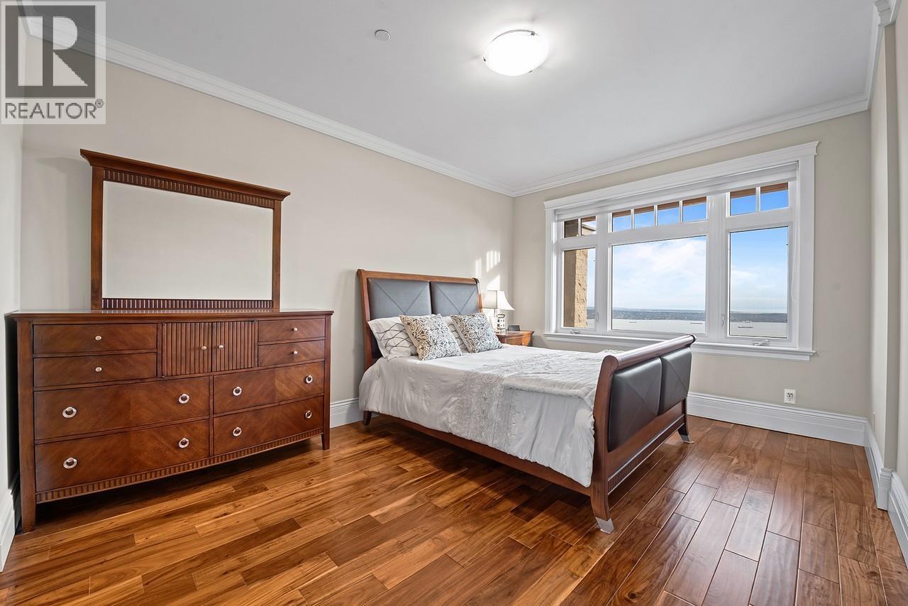 2420 HALSTON COURT, West Vancouver