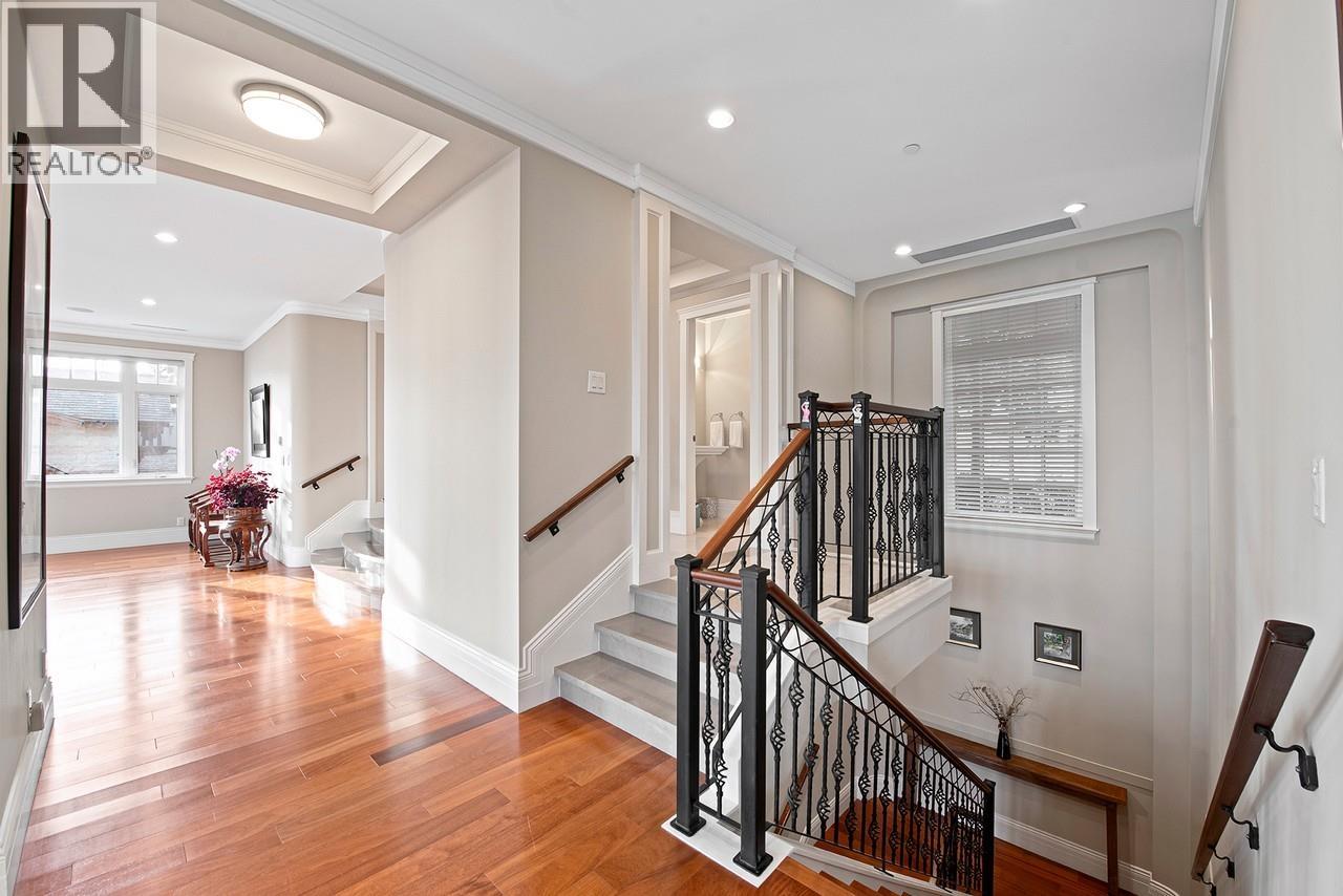 2420 HALSTON COURT, West Vancouver