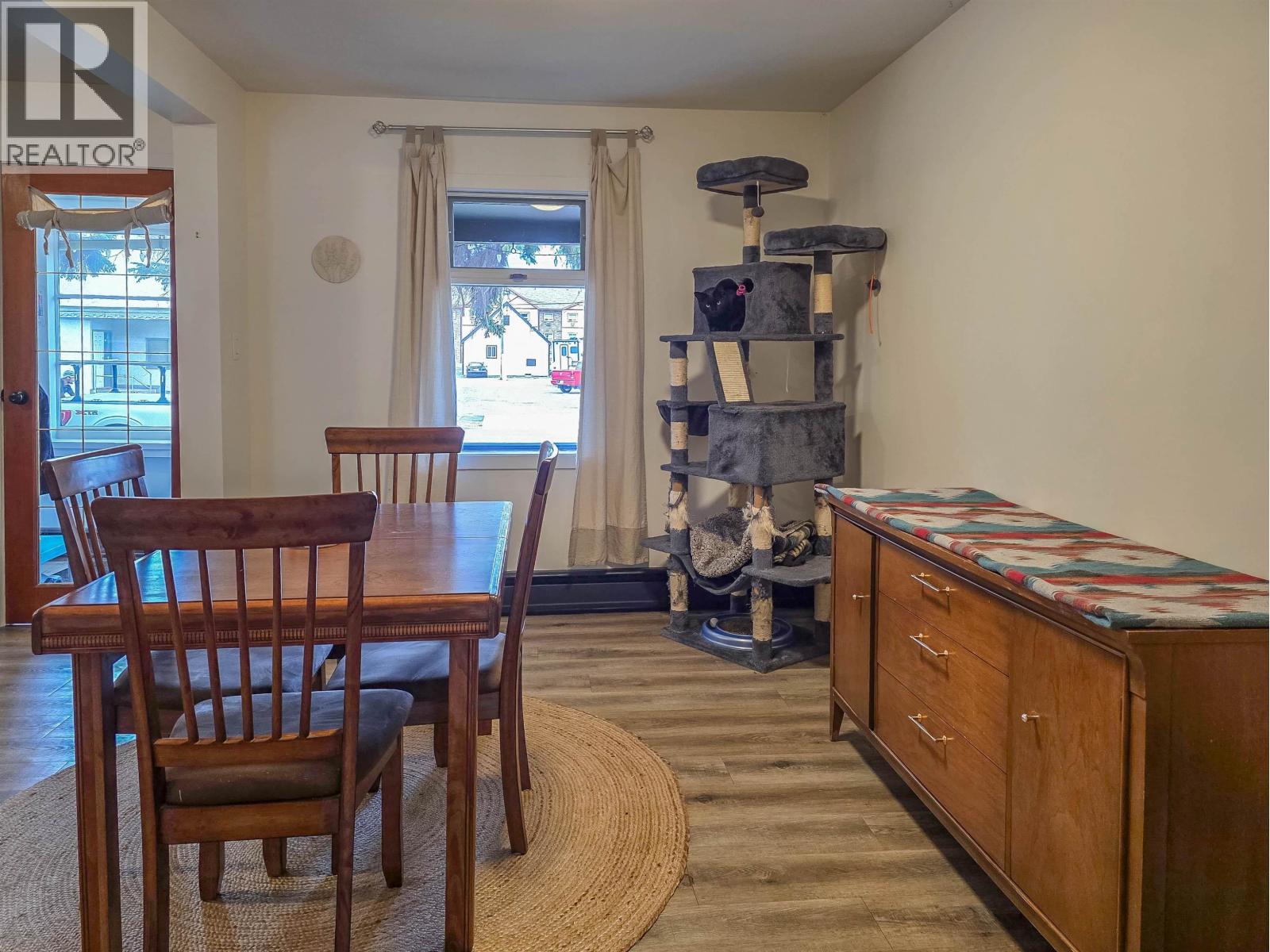 3883 3RD Avenue, Smithers