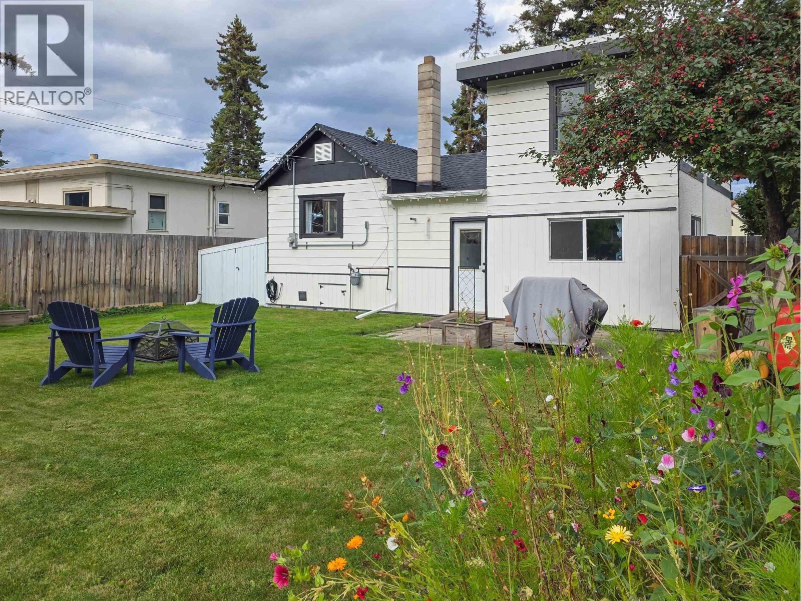 3883 3RD Avenue, Smithers