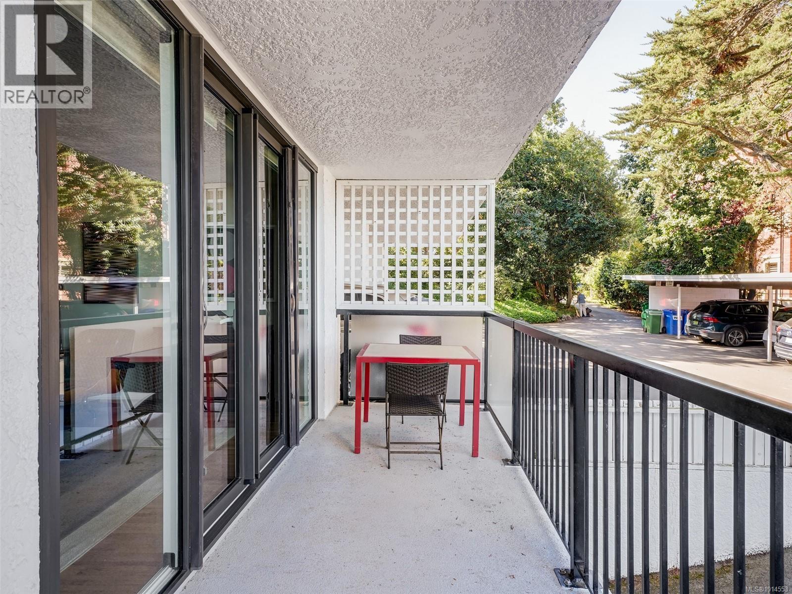 402 1159 Beach Drive, Oak Bay