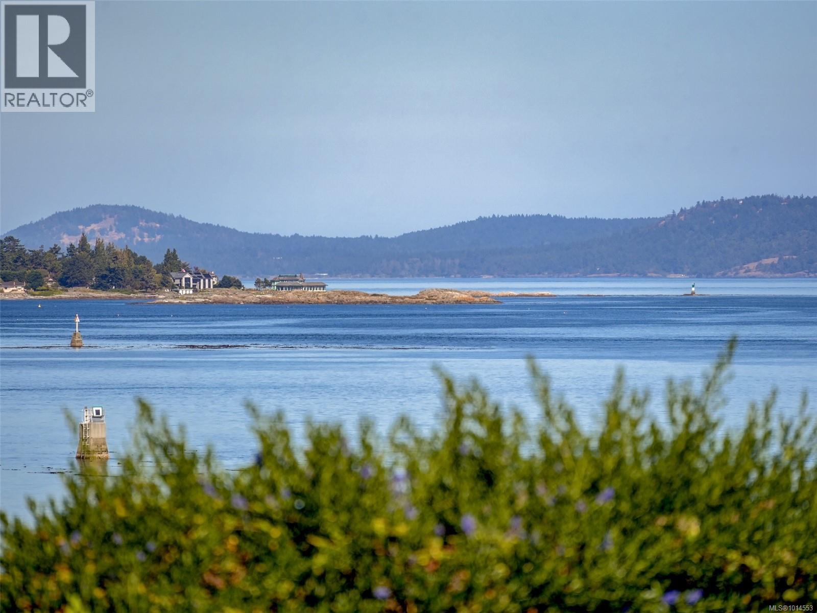 402 1159 Beach Drive, Oak Bay