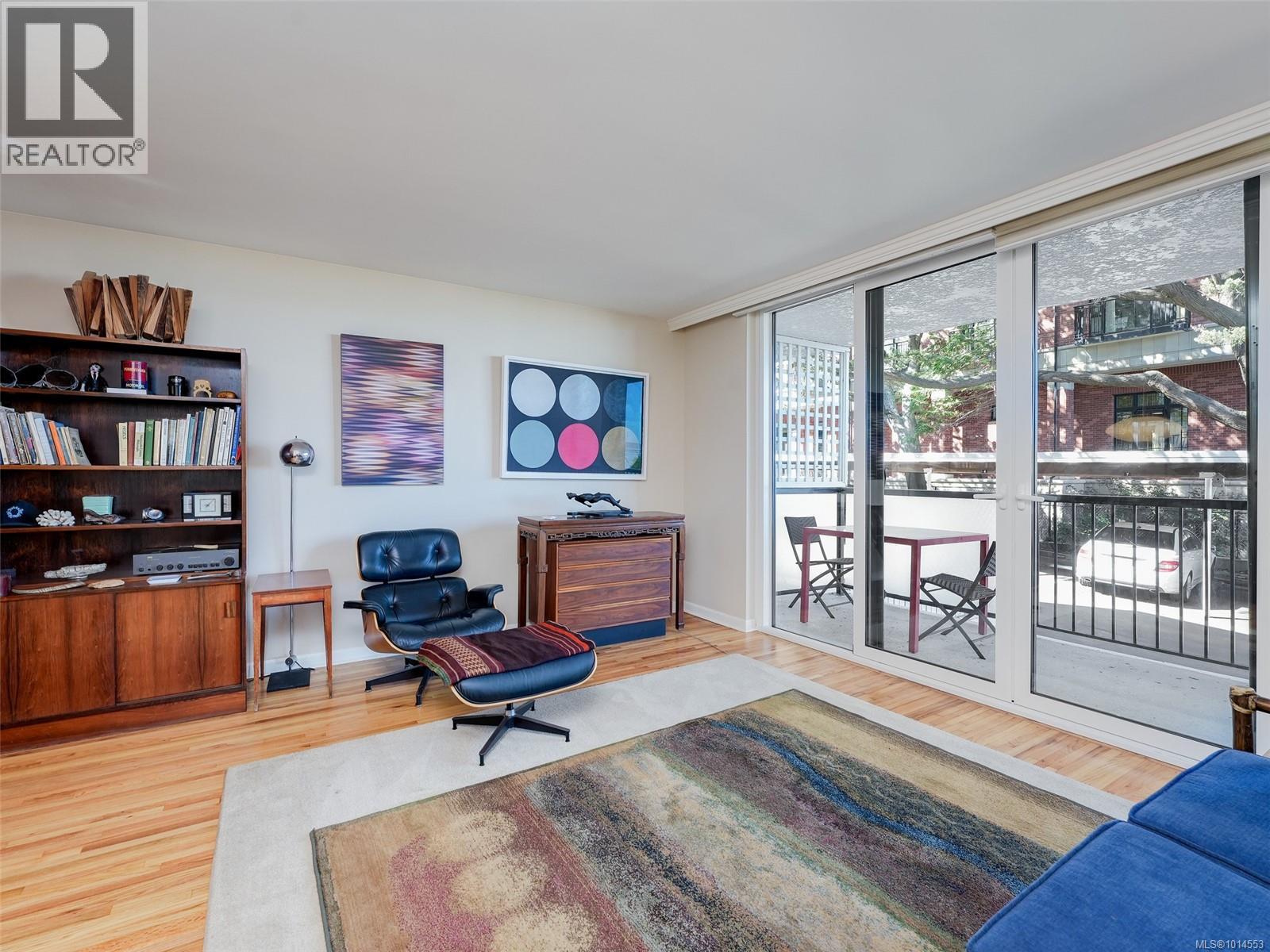 402 1159 Beach Drive, Oak Bay