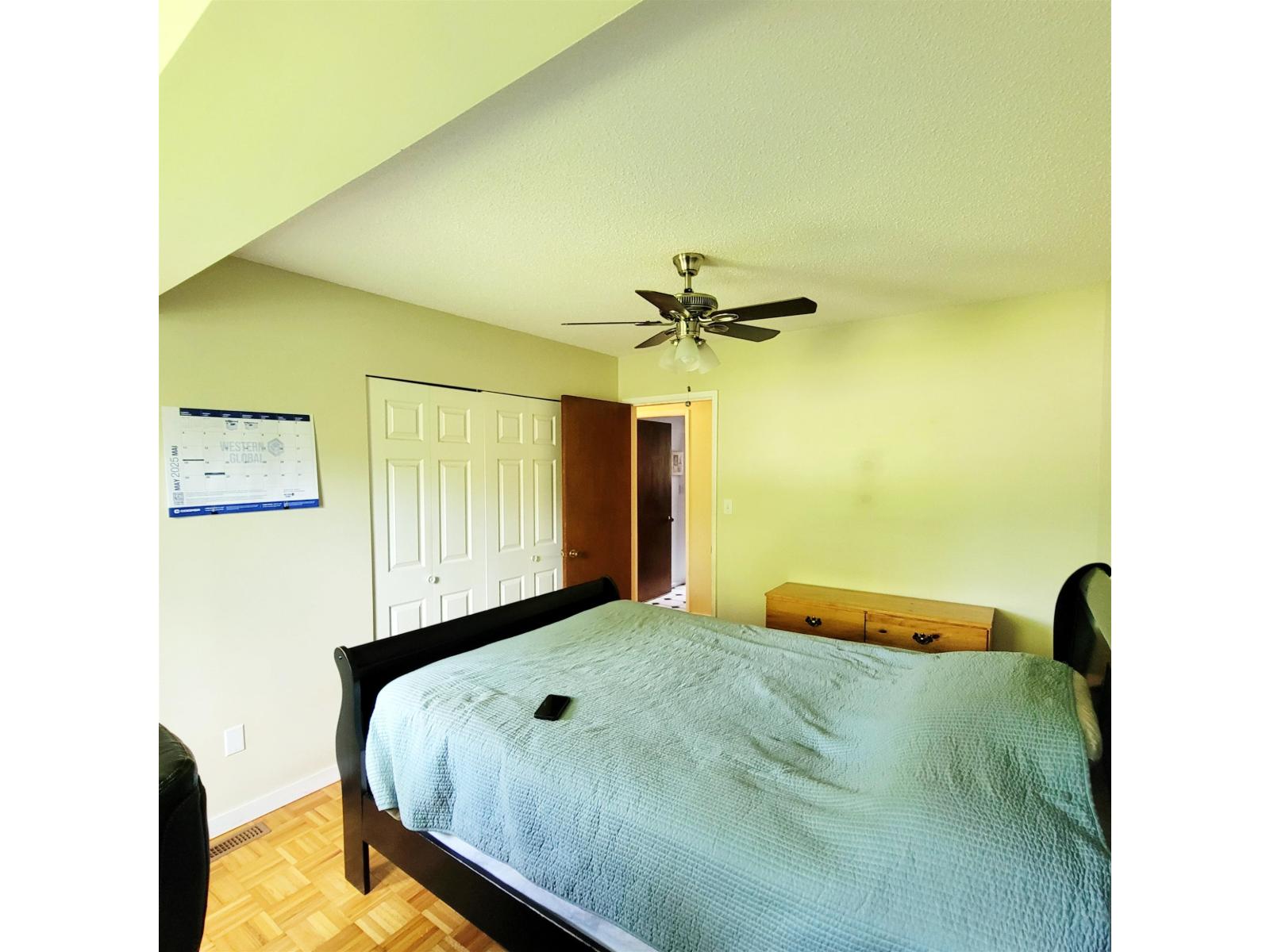 420 BEAR AVENUE, Harrison Hot Springs, Harrison Hot Springs