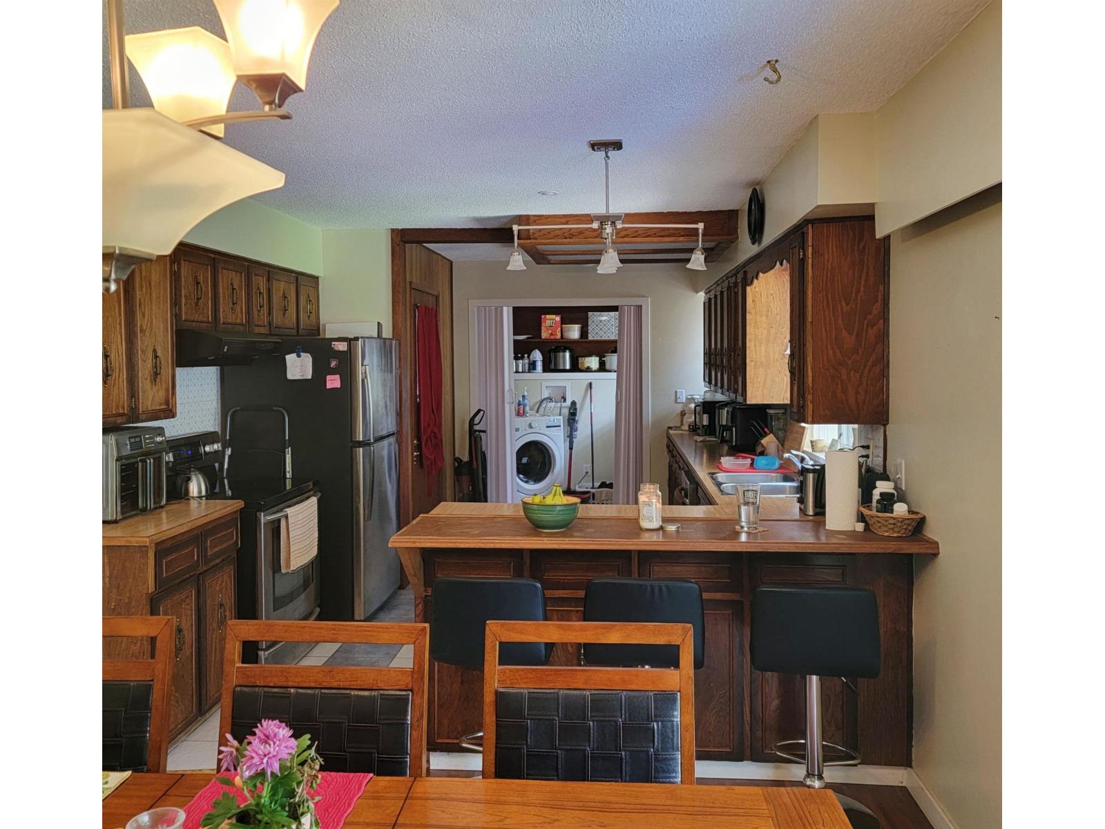 420 BEAR AVENUE, Harrison Hot Springs, Harrison Hot Springs