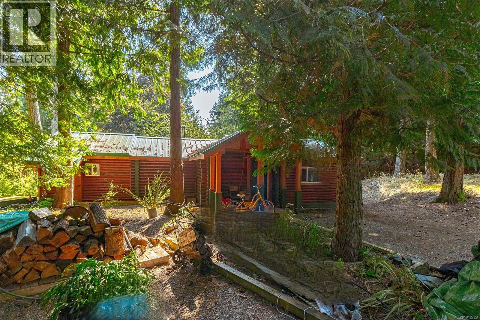 3626 Christina Dr, Cobble Hill
