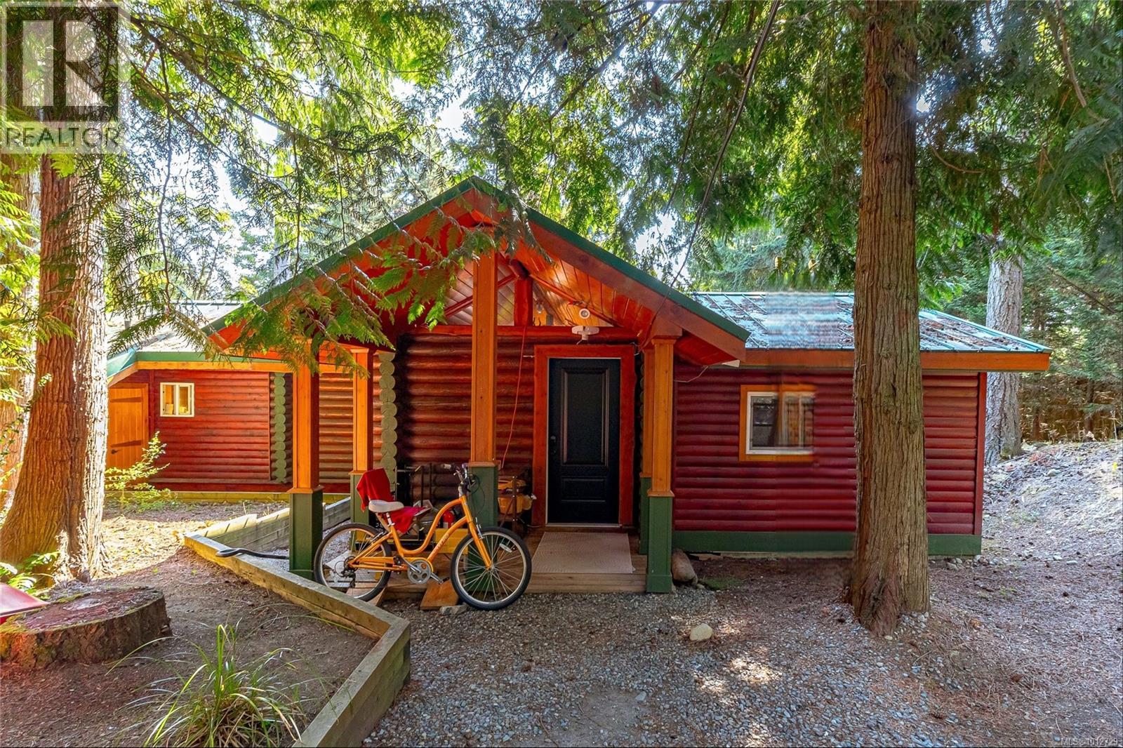 3626 Christina Dr, Cobble Hill