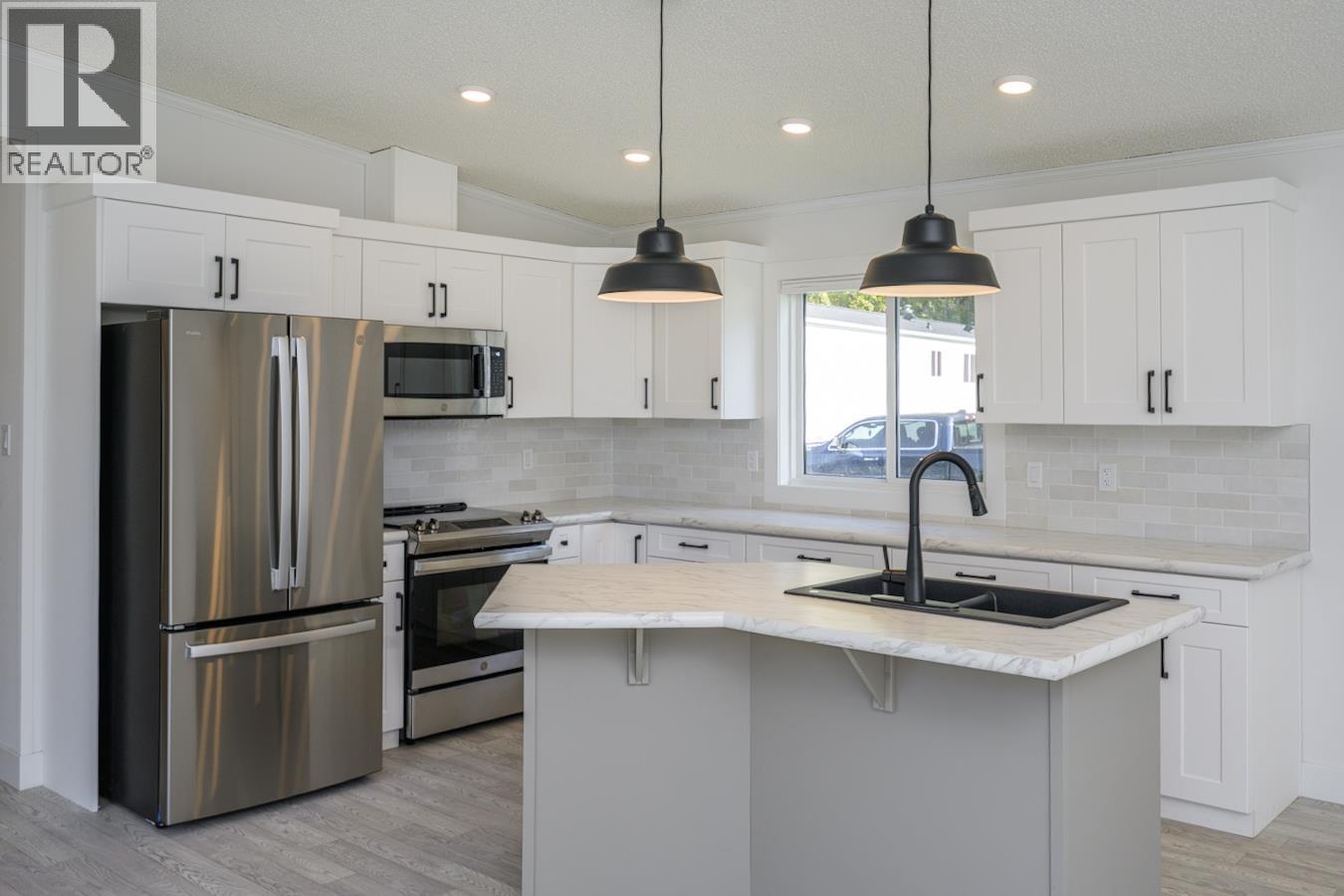 11 5164 HART HIGHWAY, Prince George