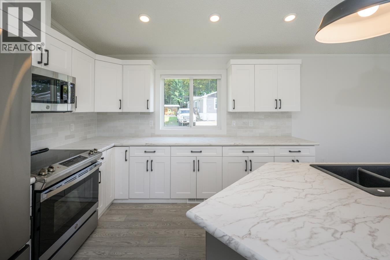 11 5164 HART HIGHWAY, Prince George