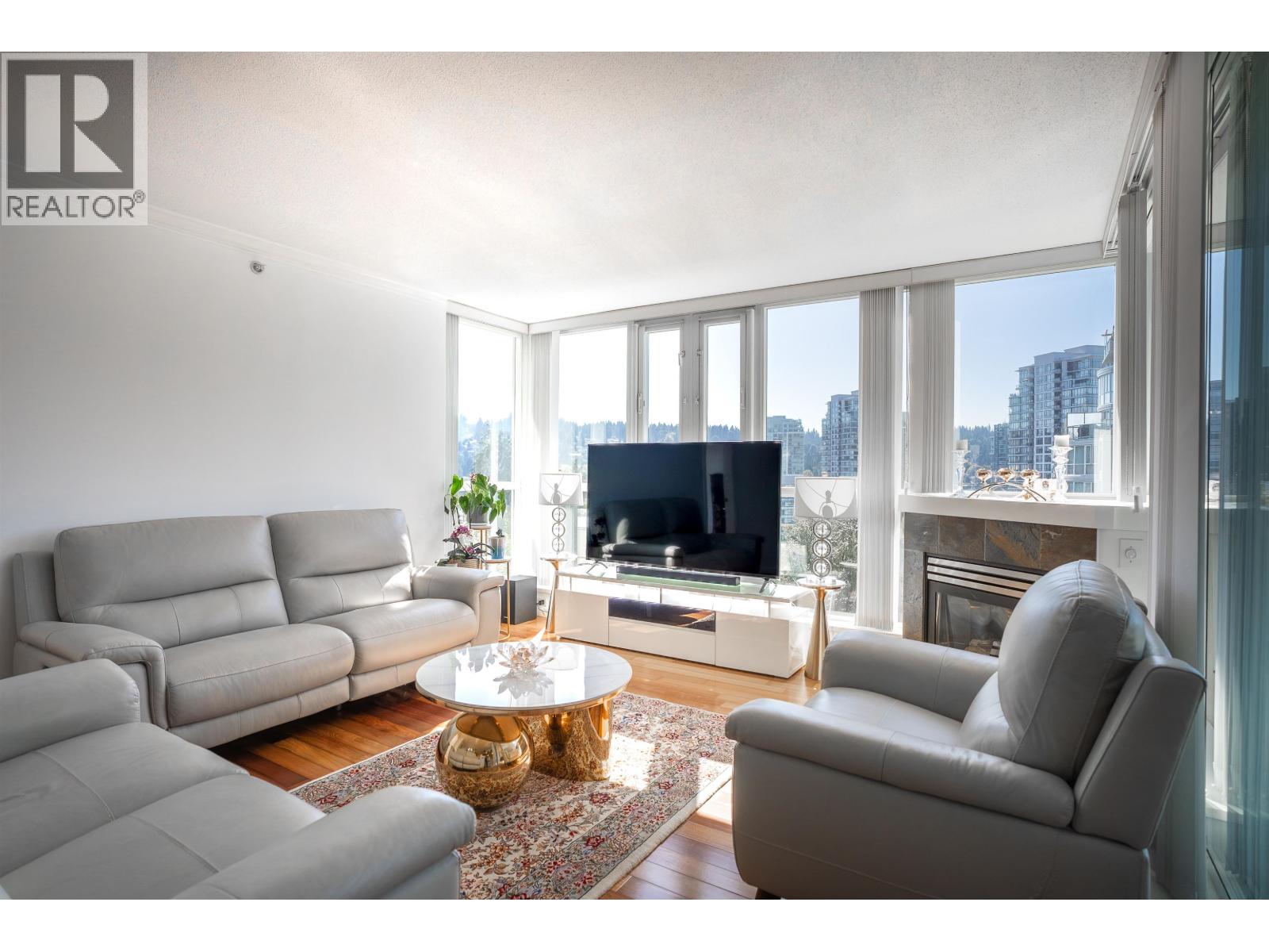 1403 235 GUILDFORD WAY, Port Moody