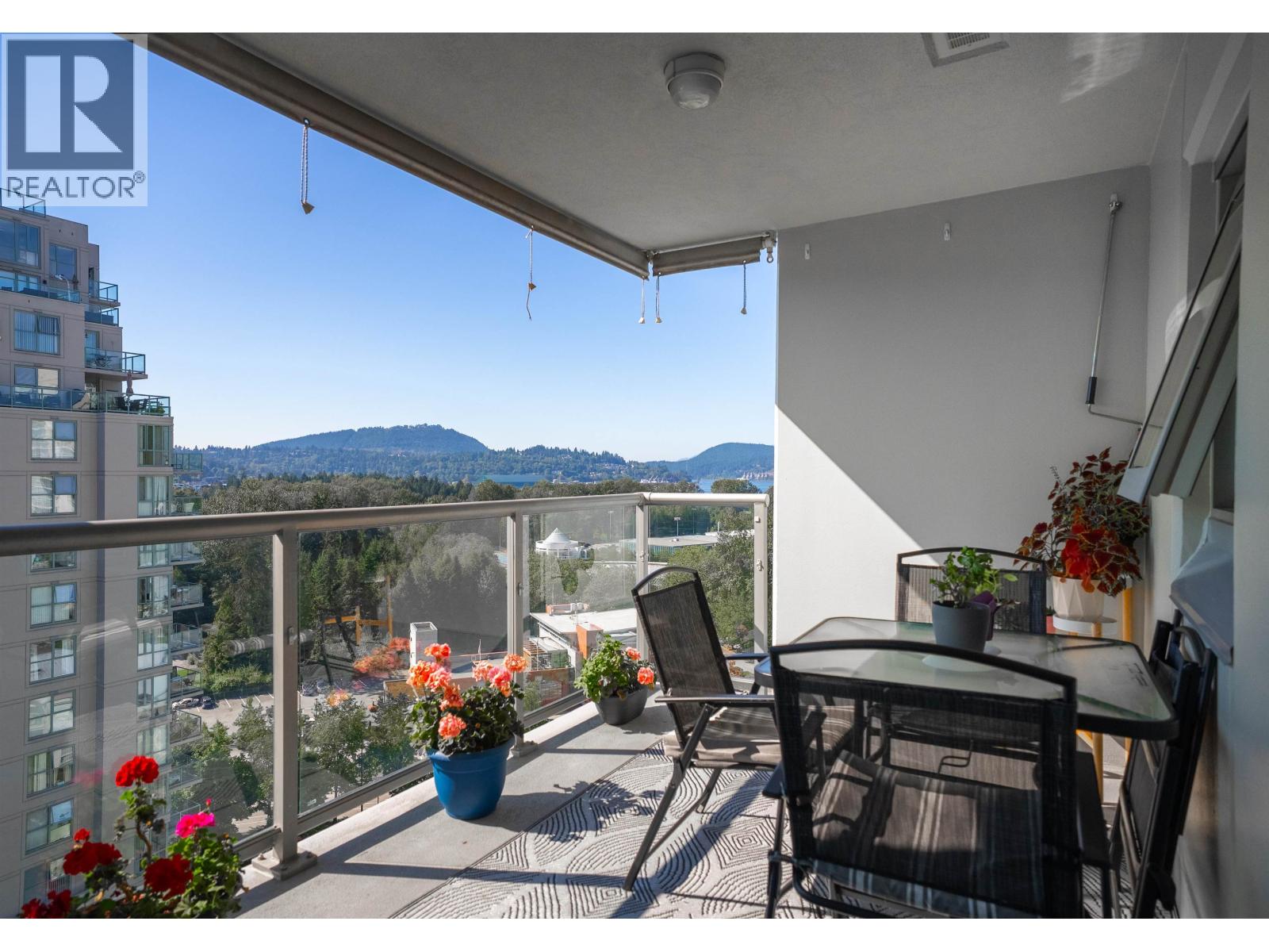 1403 235 GUILDFORD WAY, Port Moody