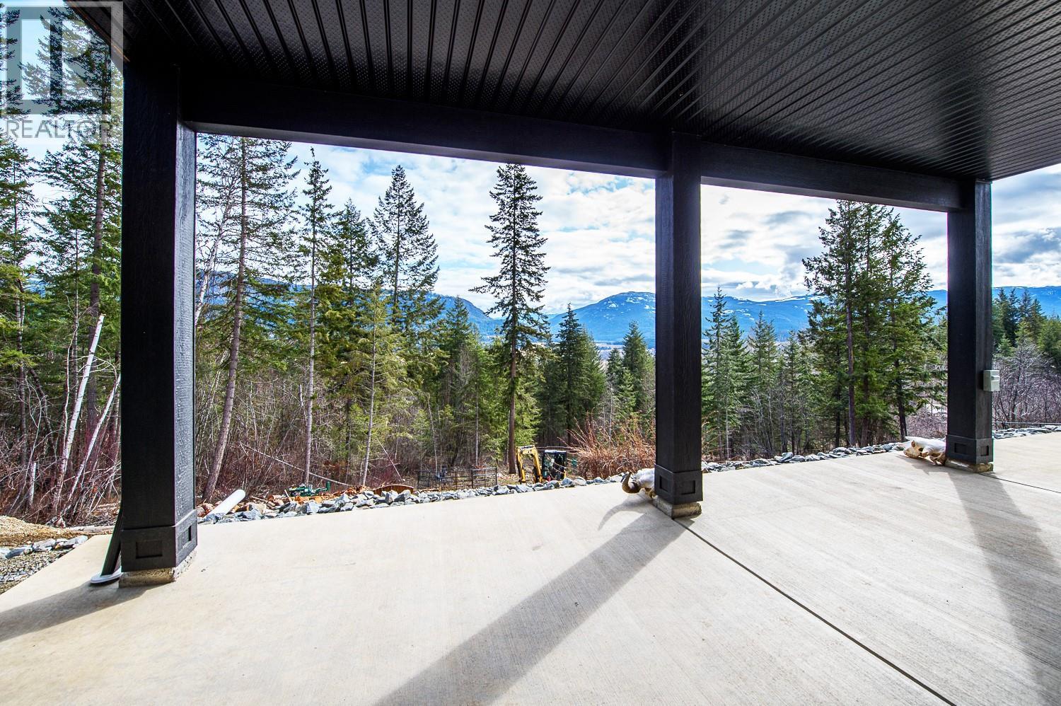 249 Twin Lakes Road, Enderby