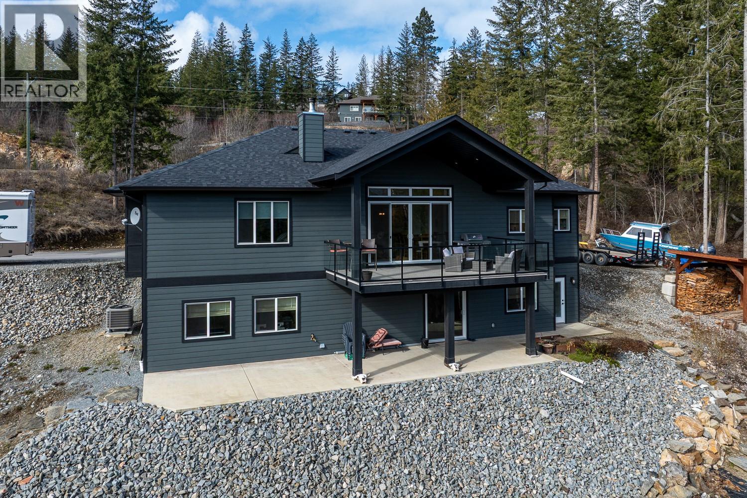 249 Twin Lakes Road, Enderby