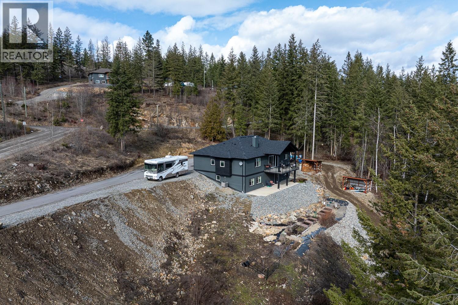 249 Twin Lakes Road, Enderby