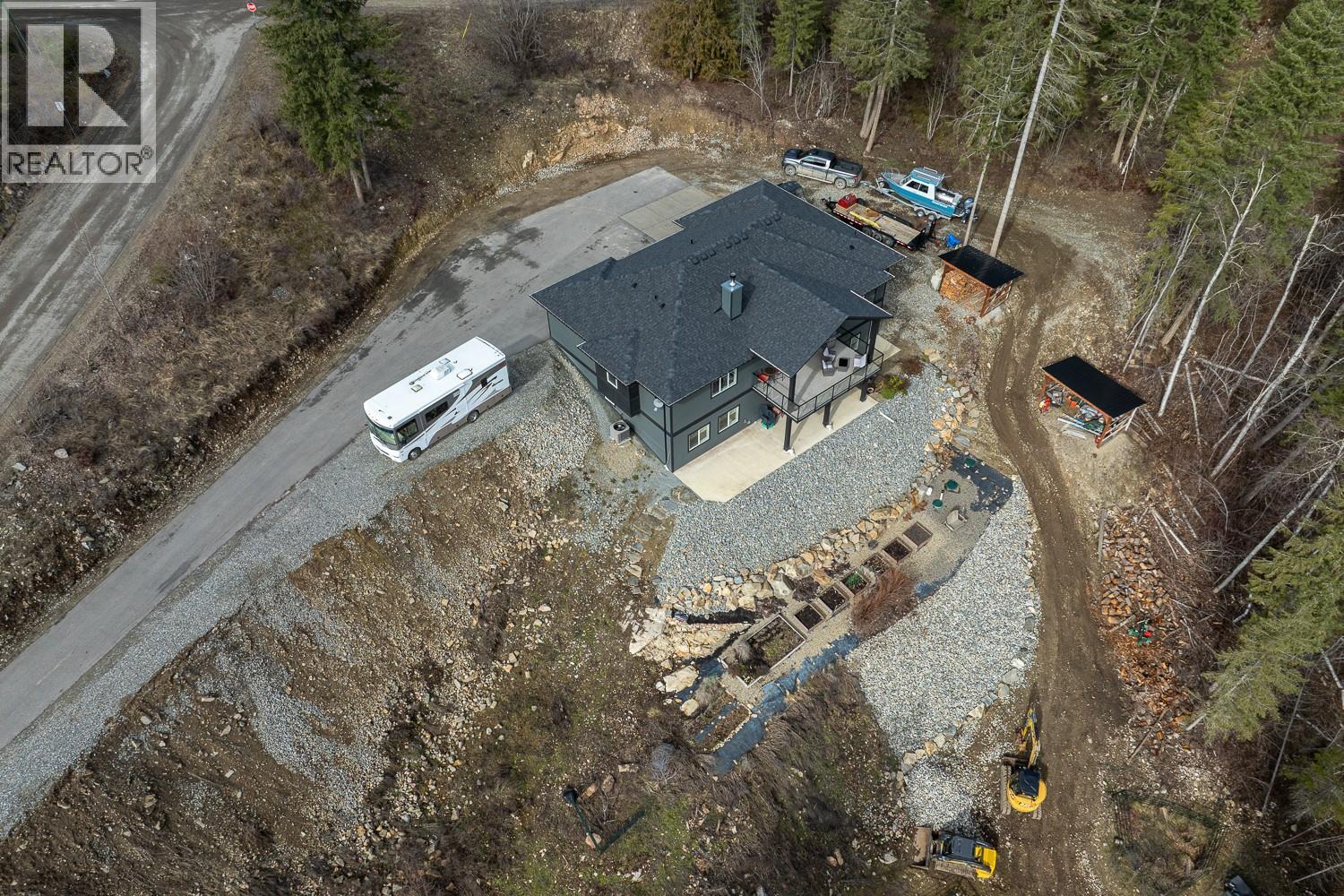 249 Twin Lakes Road, Enderby