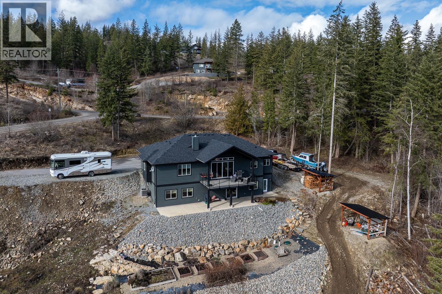 249 Twin Lakes Road, Enderby