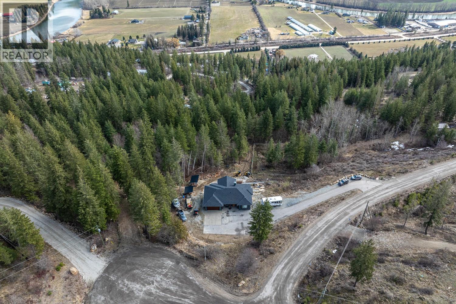 249 Twin Lakes Road, Enderby
