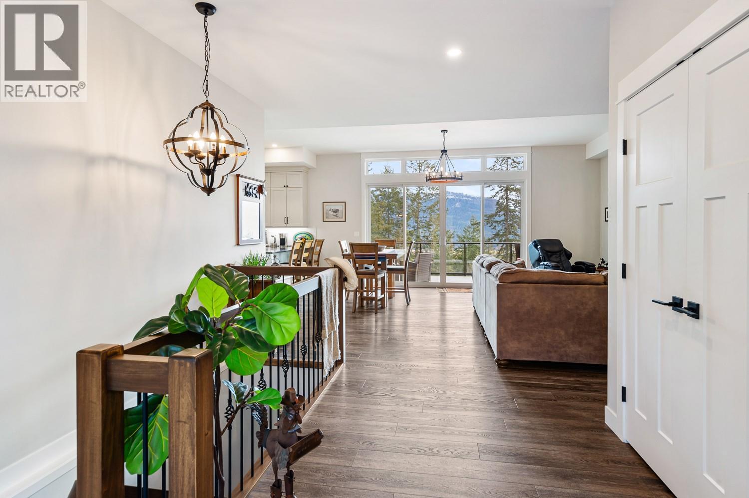 249 Twin Lakes Road, Enderby