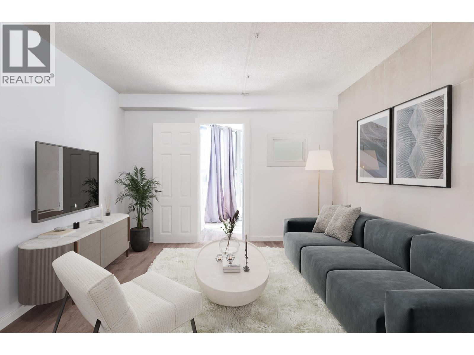 1004 789 DRAKE Street - photo 2