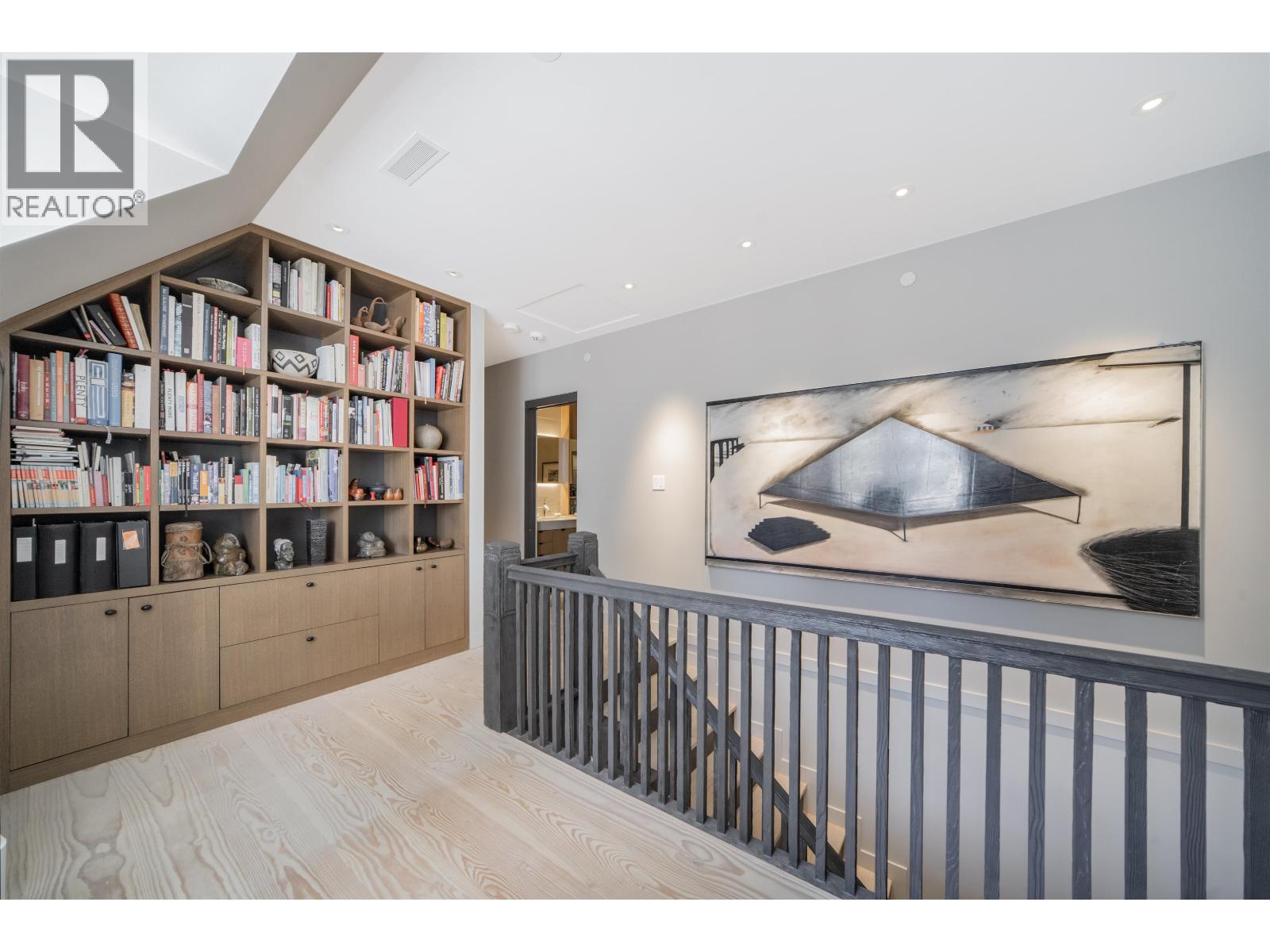 1501 ATLAS LANE, Vancouver