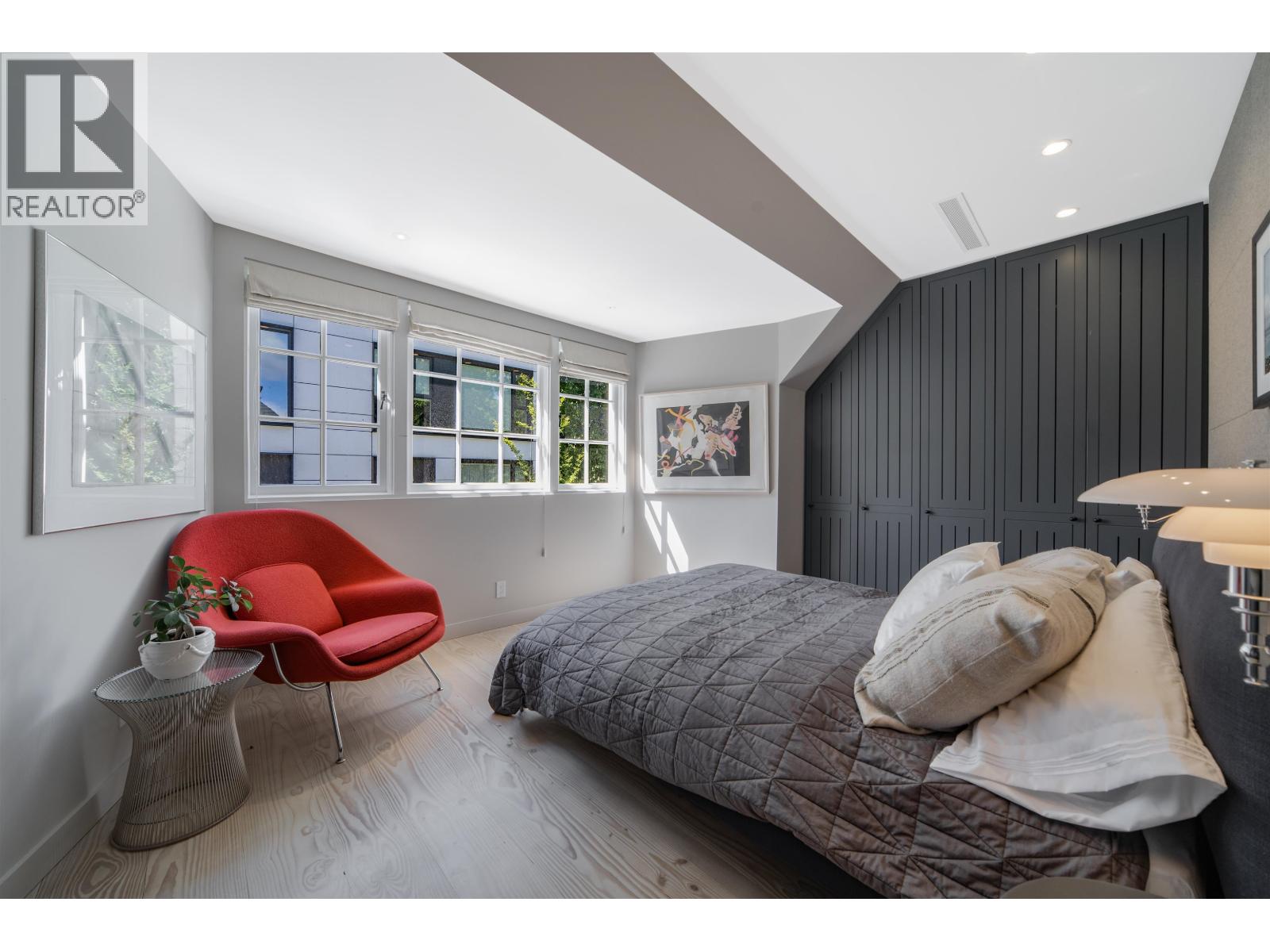 1501 ATLAS LANE, Vancouver