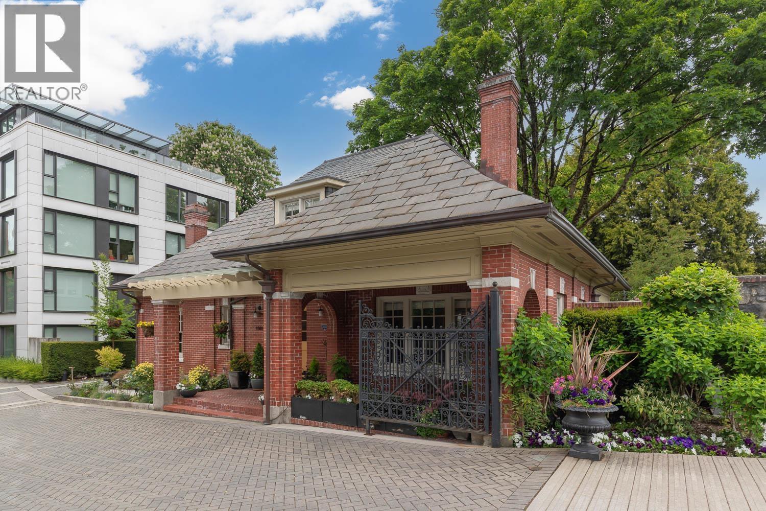 1501 ATLAS LANE, Vancouver