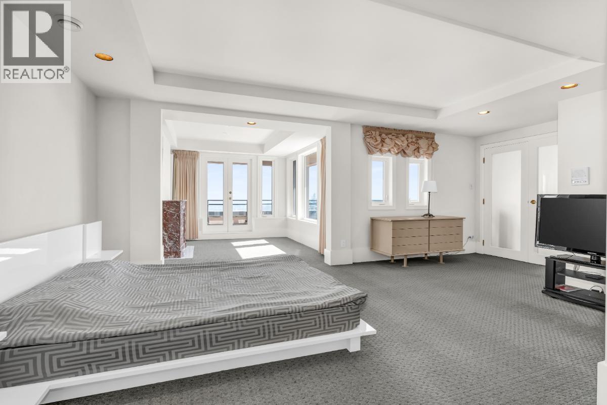 1437 BRAMWELL ROAD, West Vancouver