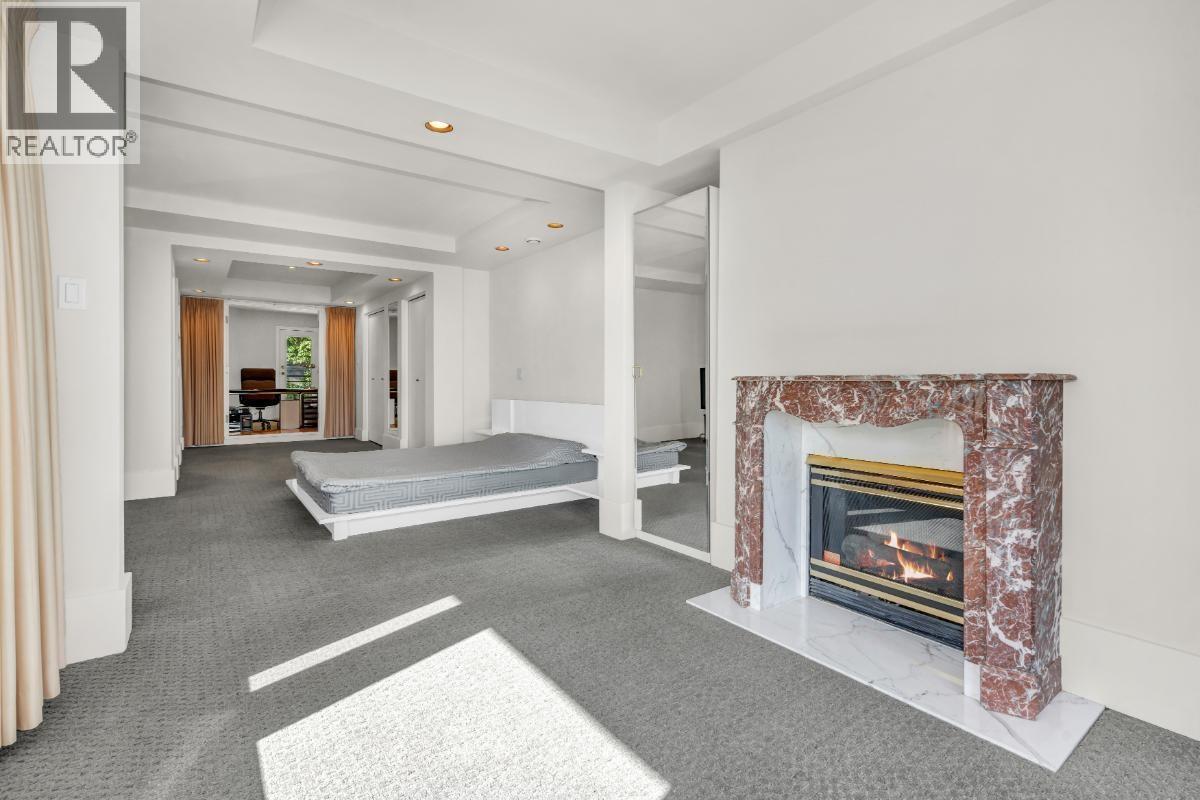 1437 BRAMWELL ROAD, West Vancouver