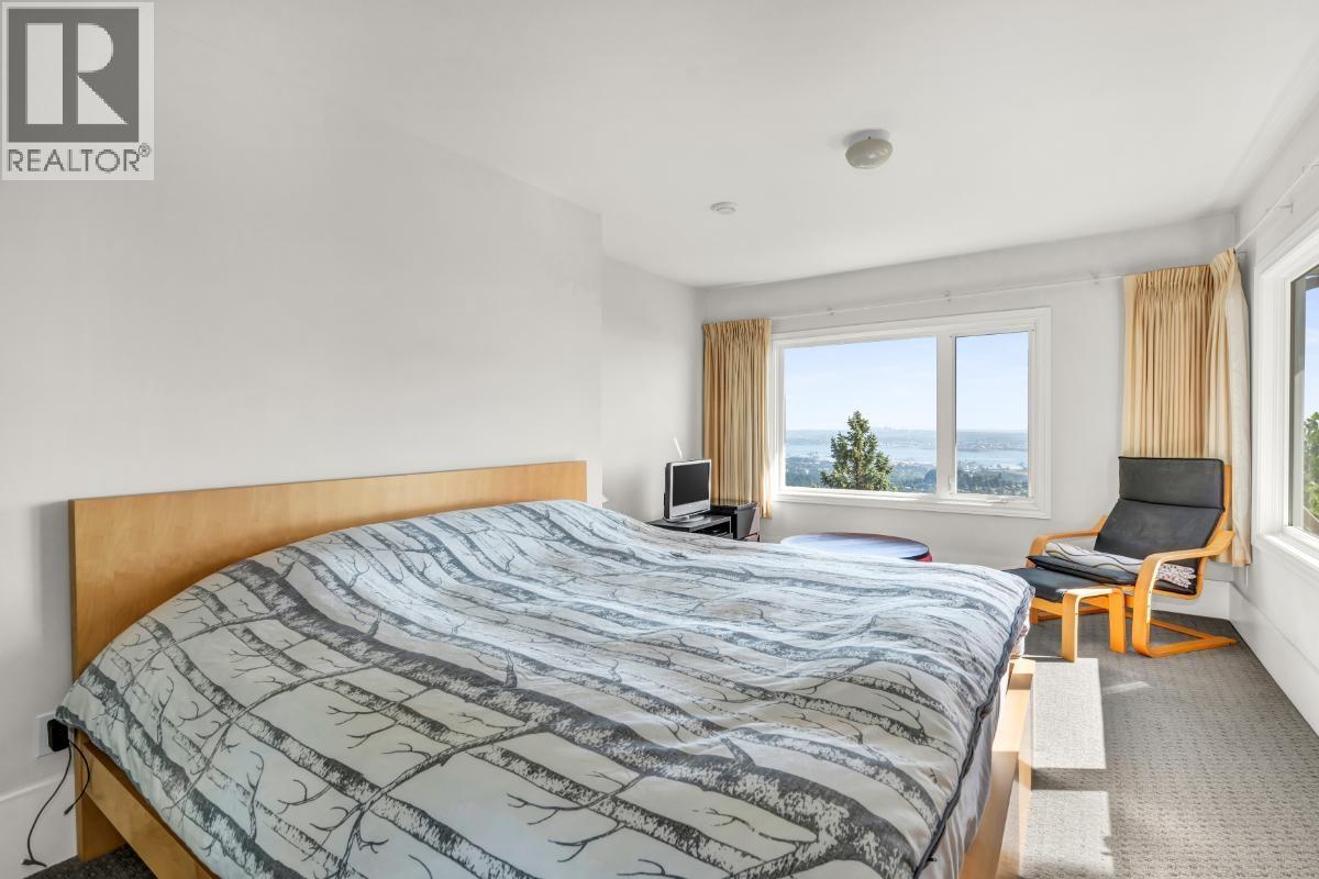 1437 BRAMWELL ROAD, West Vancouver