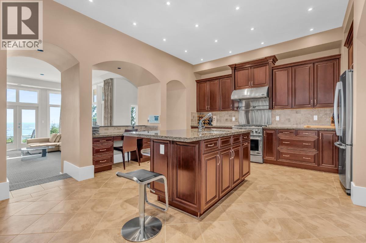 1437 BRAMWELL ROAD, West Vancouver