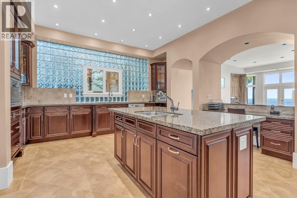 1437 BRAMWELL ROAD, West Vancouver