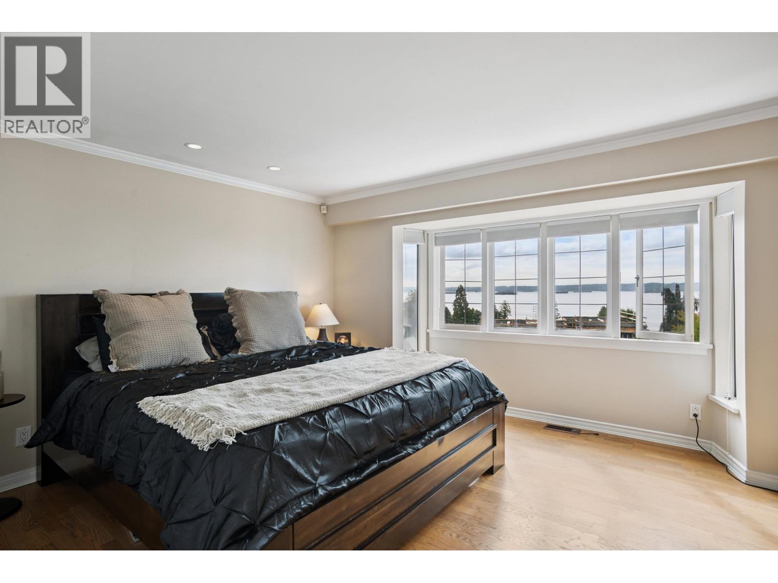 2616 HAYWOOD AVENUE, West Vancouver