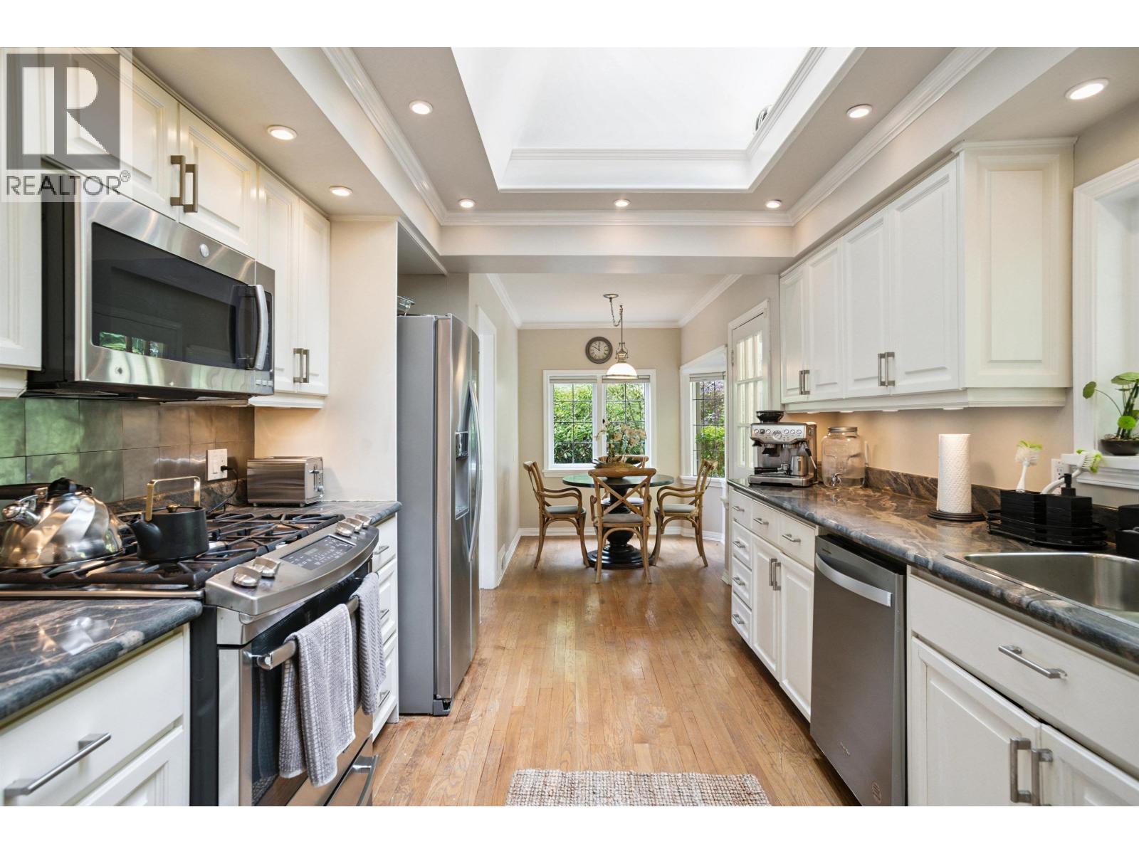 2616 HAYWOOD AVENUE, West Vancouver