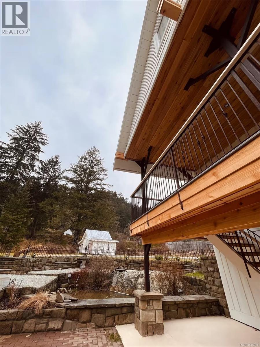  1502 Fulford-Ganges Road, Salt Spring