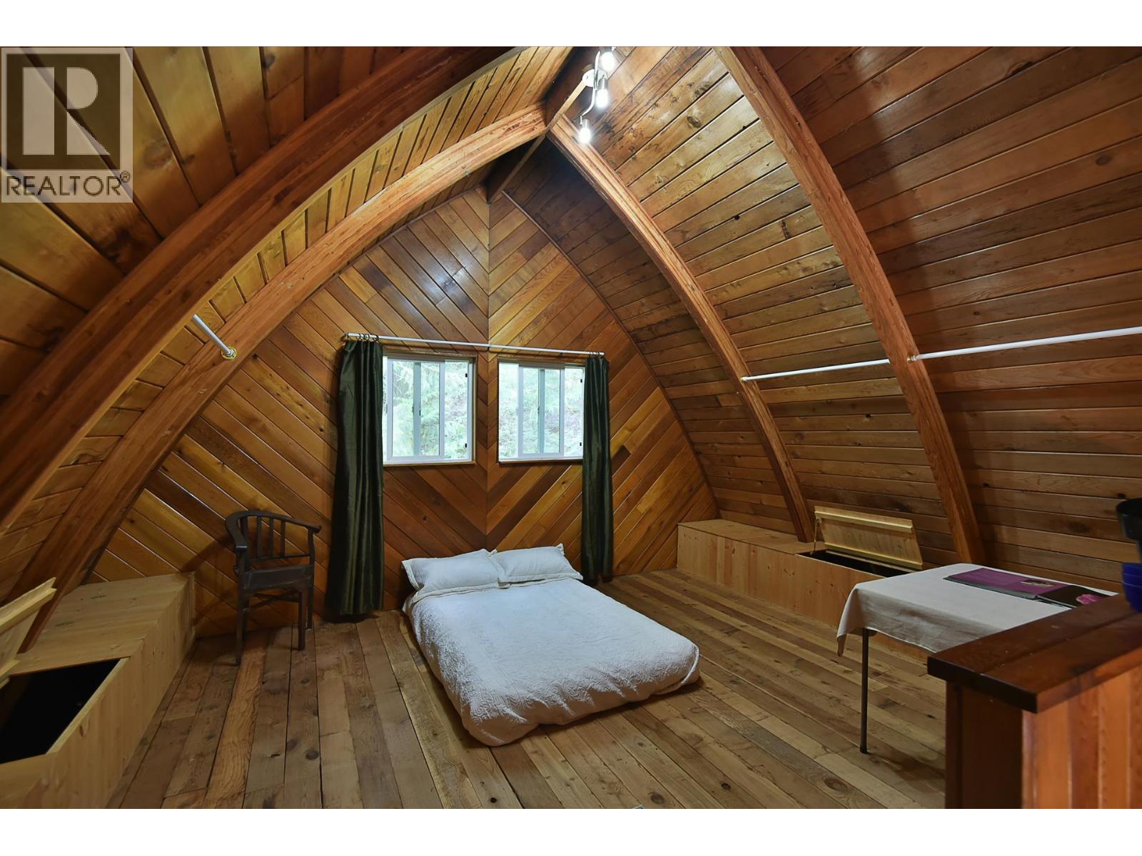 5569 SANS SOUCI ROAD, Halfmoon Bay