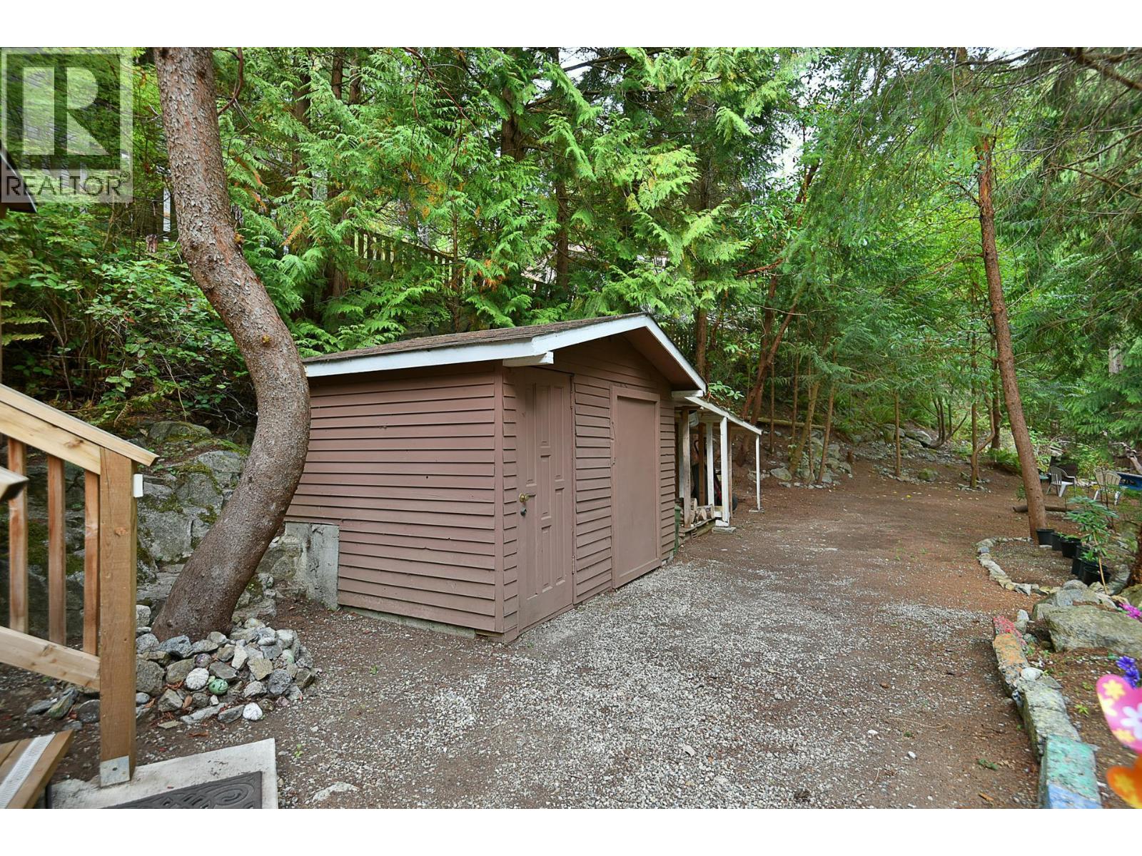 5569 SANS SOUCI ROAD, Halfmoon Bay