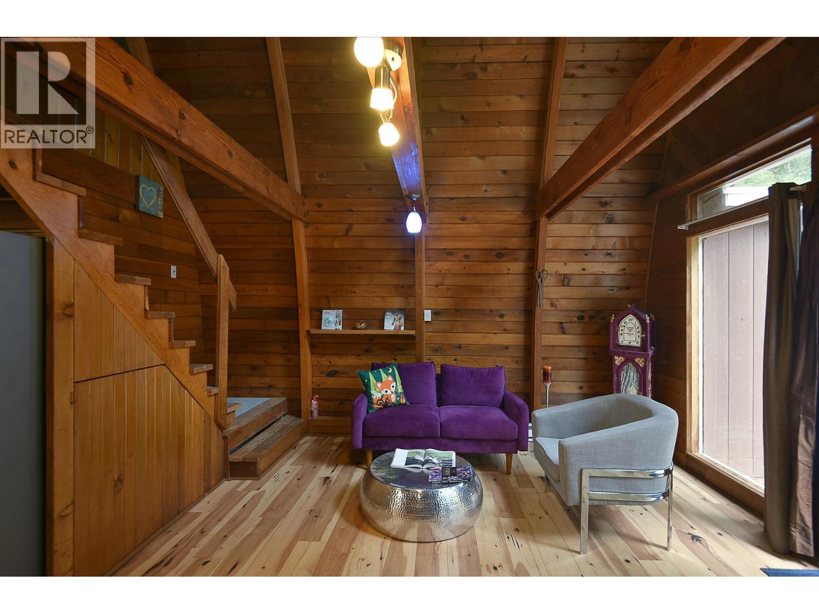 5569 SANS SOUCI ROAD, Halfmoon Bay