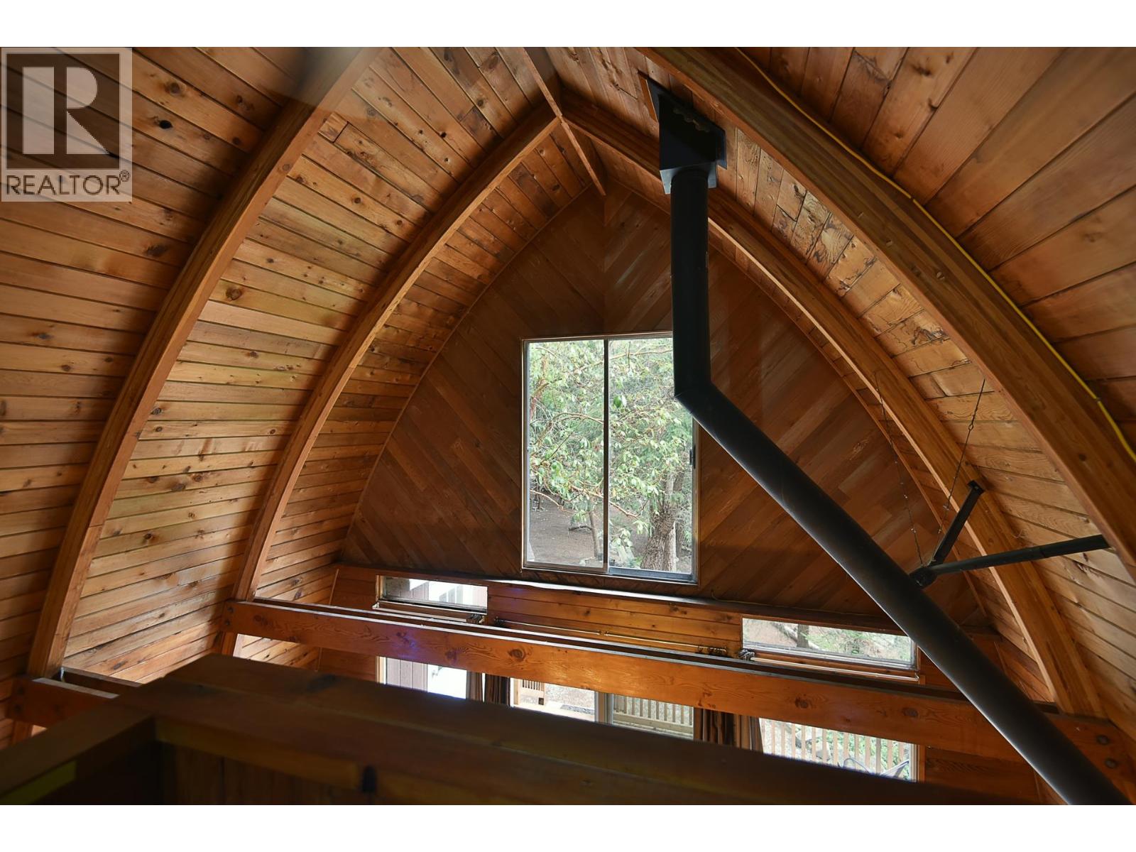5569 SANS SOUCI ROAD, Halfmoon Bay